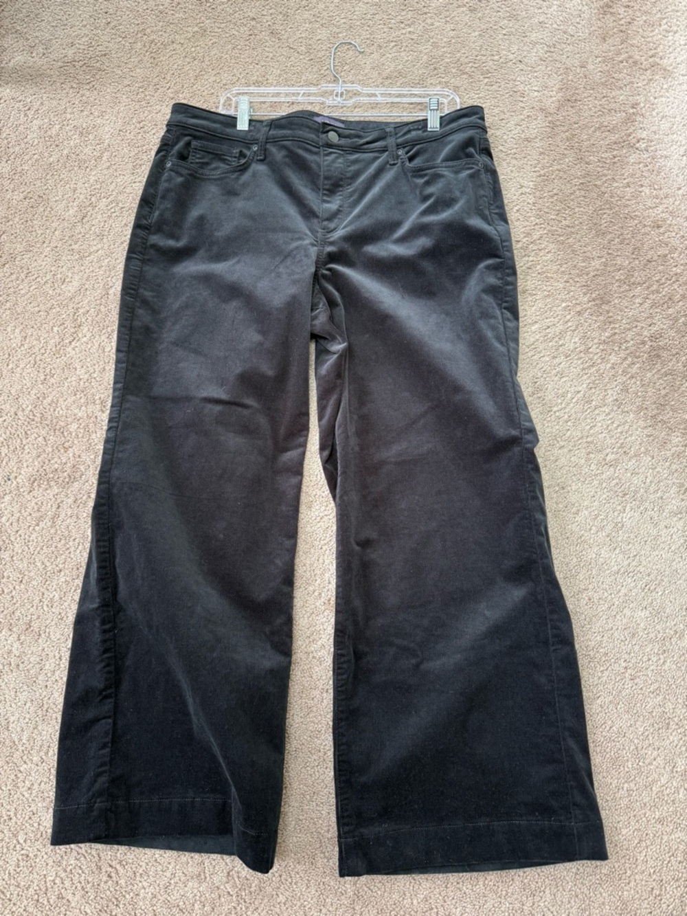 NYDJ Women's BlackTeresa Wide Leg
Corduroy  Trouser Pants 14P - Picture 5 of 9